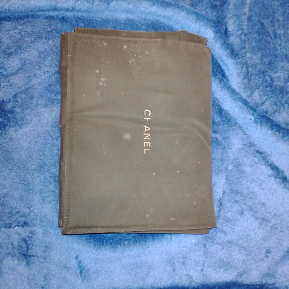 Chanel Paris Edinburgh CC Pendant Necklace Red Tartan Woven Chain w/ Dust Cover - Picture 10 of 11